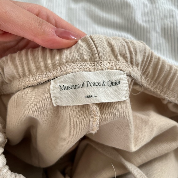 Museum of Peace and Quiet lounge set - Picture 7 of 8